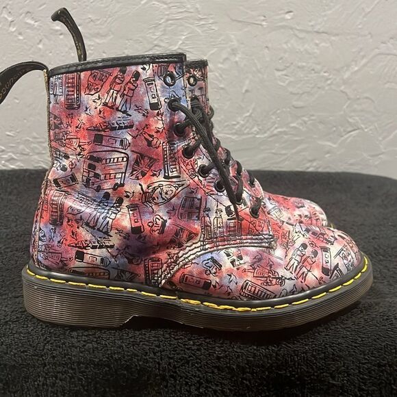 🔥 DR. MARTENS PINK LONDON LEATHER BOOTS RARE VINTAGE MADE IN ENGLAND Women Sz 8 - Picture 4 of 16